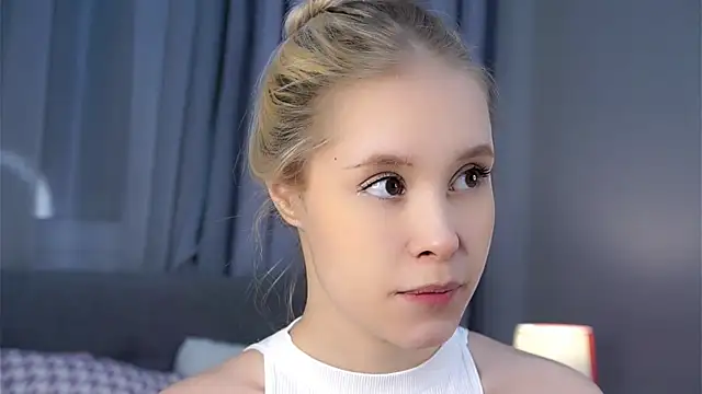 AunclreaVache online show from 6, 1, 2026