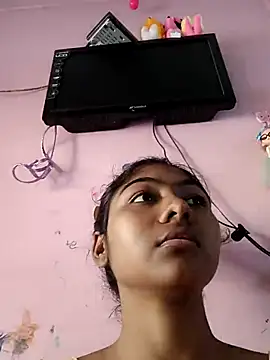 Cute diya023 online show from 18, 3, 2026