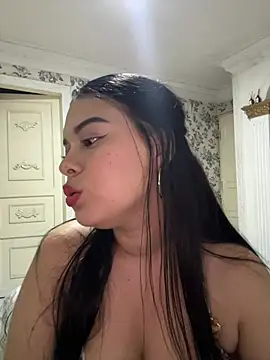 Snapshot of sweet_ruby_ chatting on 17, 5, 2026 sweet ruby online show from 17, 5, 2026