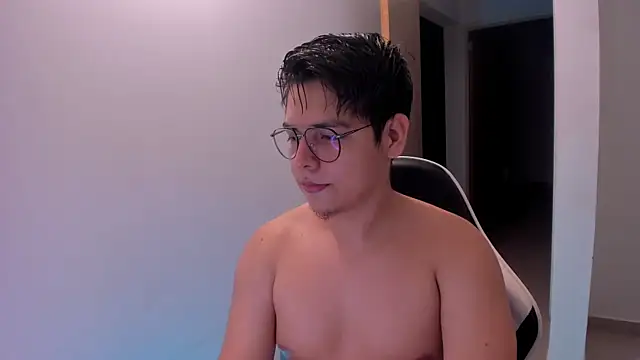 Snapshot of Asta_YunoXXX chatting on 13, 6, 2026 Asta YunoXXX online show from 13, 6, 2026