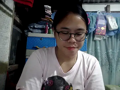 Snapshot of xxdreamgirl69 chatting on 26, 4, 2026 xxdreamgirl69 online show from 26, 4, 2026
