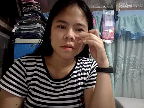 Snapshot of xxdreamgirl69 chatting on 14, 5, 2026 xxdreamgirl69 online show from 14, 5, 2026
