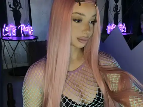 Snapshot of IsabelleJoo chatting on 3, 12, 2025 IsabelleJoo online show from 3, 12, 2025