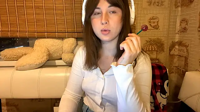 Snapshot of Tessa_Muse chatting on 4, 12, 2025 Tessa Muse online show from 4, 12, 2025