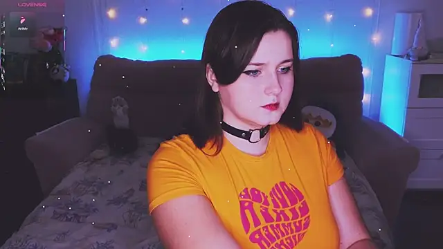 AlvaRina online show from 17, 12, 2025