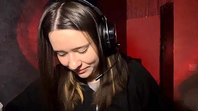 AngeliqueSulima online show from 8, 1, 2026