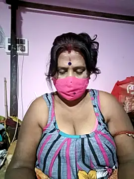 Snapshot of me-pari-hu chatting on 13, 12, 2025 me-pari-hu online show from 13, 12, 2025