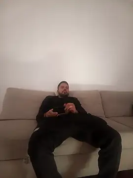 stripchatalbert online show from 28, 11, 2025