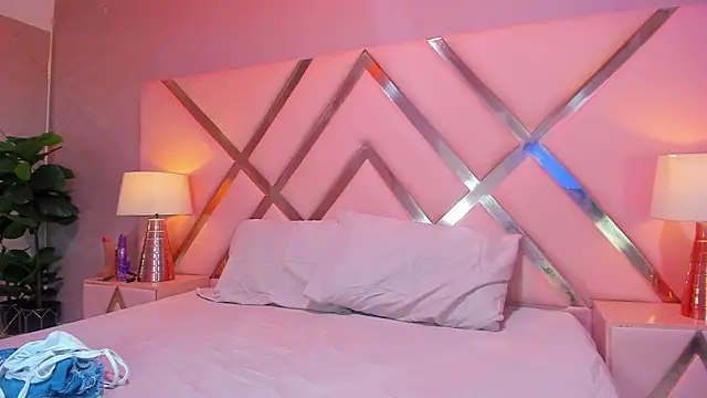 ViolettaLane online show from 2, 12, 2025