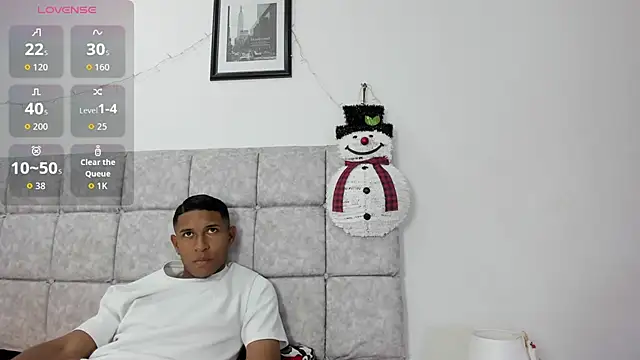 sofiia smith  online show from 13, 12, 2025