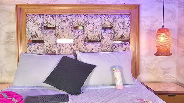 emily dempsey online show from 26, 3, 2026