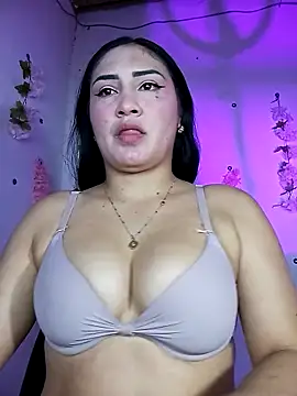 Emy cutee online show from 28, 3, 2026