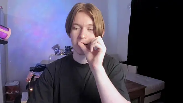 Snapshot of y0urSteve chatting on 12, 2, 2026 y0urSteve online show from 12, 2, 2026