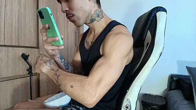 Snapshot of liorvante chatting on 6, 7, 2026 liorvante online show from 6, 7, 2026
