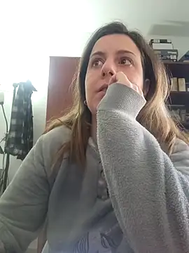 Snapshot of Sareyxon chatting on 4, 12, 2025 Sareyxon online show from 4, 12, 2025