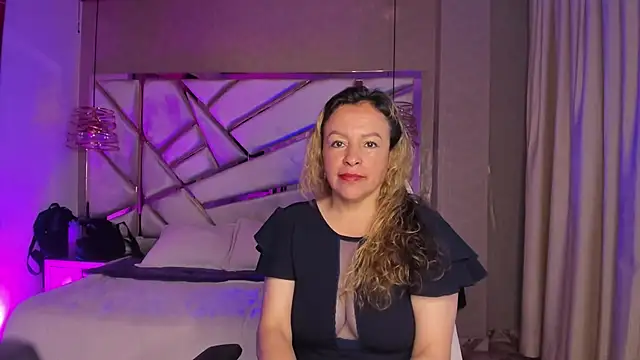 Snapshot of Ivonne_444 chatting on 1, 12, 2025 Ivonne 444 online show from 1, 12, 2025