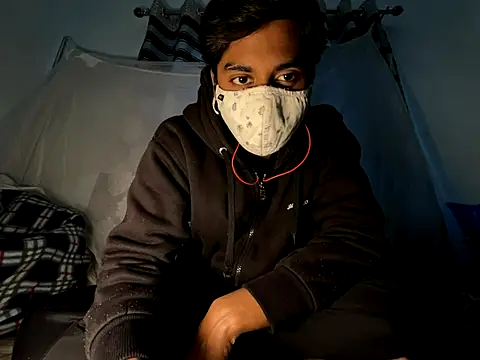 hunterboy2001 online show from 5, 12, 2025