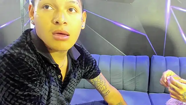 Plays cloe sex online show from 12, 1, 2026