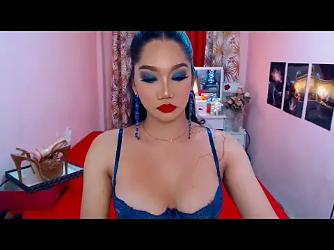 UrScreenGoddess online show from 4, 6, 2026