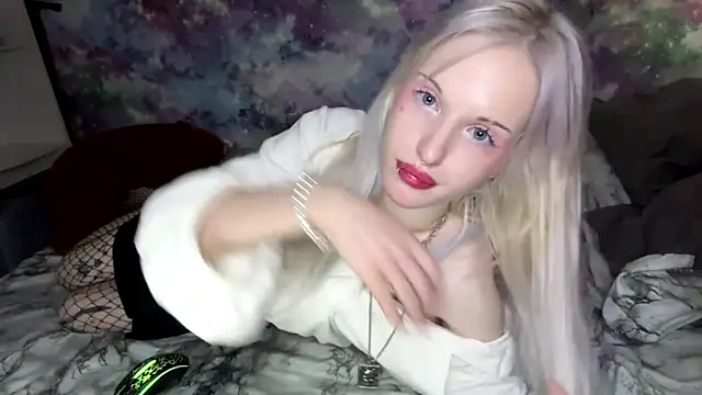 Snapshot of CelenFomes chatting on 3, 3, 2026 CelenFomes online show from 3, 3, 2026