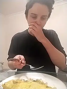 Amy01112 online show from 14, 4, 2026