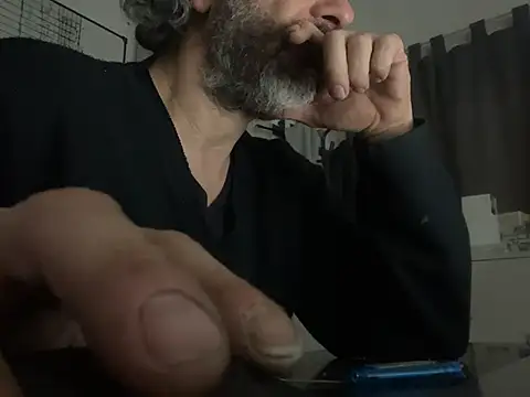 Snapshot of Petebulimia chatting on 28, 5, 2026 Petebulimia online show from 28, 5, 2026