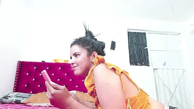 lucy devil23 online show from 6, 1, 2026