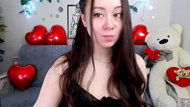 AlinaEleven online show from 5, 4, 2026