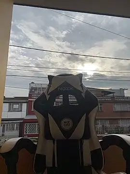 Snapshot of Engell_fire chatting on 2, 12, 2025 Engell fire online show from 2, 12, 2025