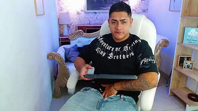 aroon 12 online show from 3, 12, 2025