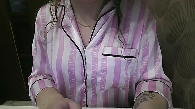 YOUR-GODDESS online show from 17, 12, 2025