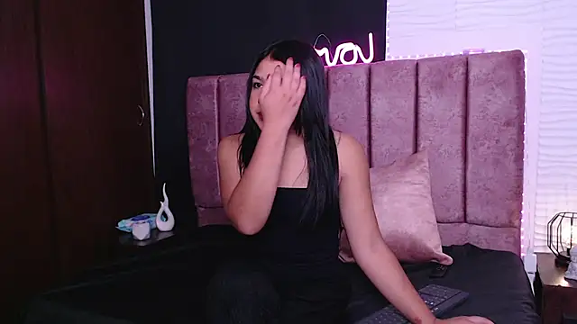 Snapshot of isarose01 chatting on 4, 12, 2025 isarose01 online show from 4, 12, 2025