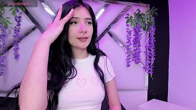Snapshot of liinzy_rouse69 chatting on 25, 7, 2026 liinzy rouse69 online show from 25, 7, 2026