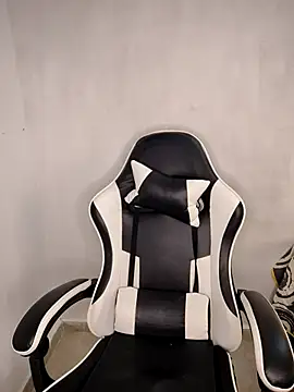 KasumiSophia online show from 7, 4, 2026