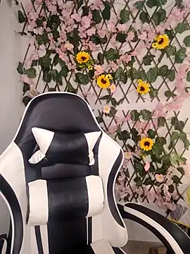 Snapshot of KasumiSophia chatting on 30, 4, 2026 KasumiSophia online show from 30, 4, 2026