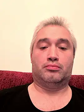 Olomoucak1982 online show from 4, 12, 2025