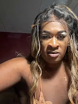Snapshot of PreddiParis00 chatting on 21, 7, 2026 PreddiParis00 online show from 21, 7, 2026