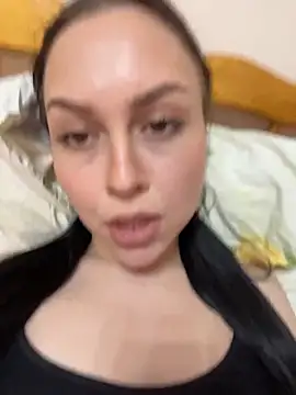 Snapshot of MonicaMercer chatting on 22, 4, 2026 MonicaMercer online show from 22, 4, 2026