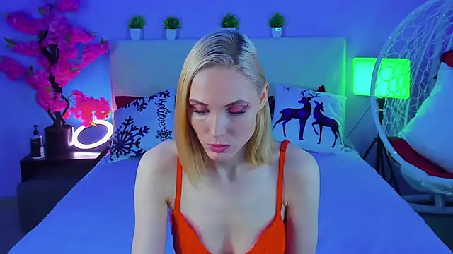 Snapshot of Gina_Gina_love chatting on 14, 1, 2026 Gina Gina love online show from 14, 1, 2026