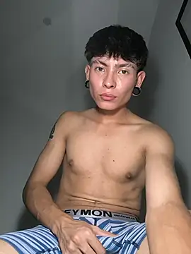 Snapshot of dick_tatan chatting on 4, 12, 2025 dick tatan online show from 4, 12, 2025