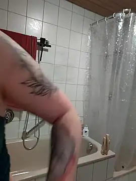 Snapshot of Milas_Dreams_OF chatting on 4, 12, 2025 Milas Dreams OF online show from 4, 12, 2025