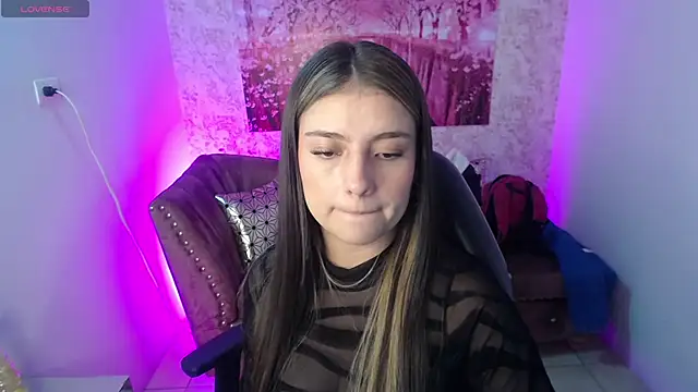 Diamond juliana online show from 3, 2, 2026