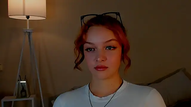 Snapshot of JaneenCrumley chatting on 4, 12, 2025 JaneenCrumley online show from 4, 12, 2025