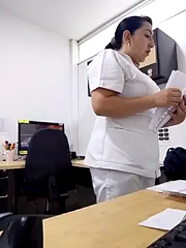 Snapshot of Valeria_montana_ chatting on 2, 3, 2026 Valeria montana online show from 2, 3, 2026