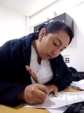 Valeria montana  online show from 16, 3, 2026