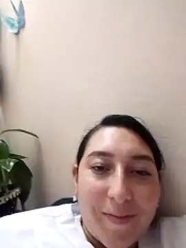 Valeria montana  online show from 4, 6, 2026