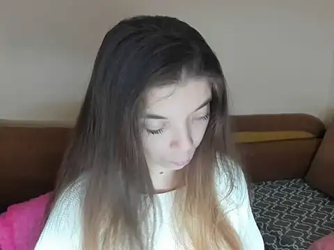 LikaAliston online show from 1, 2, 2026