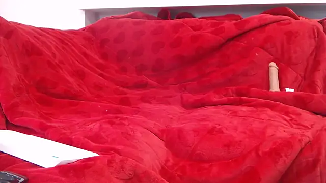 NoirIsabelle online show from 7, 4, 2026