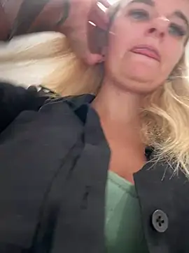 Snapshot of Betsy chatting on 2, 2, 2025 Betsy online show from 2, 2, 2025