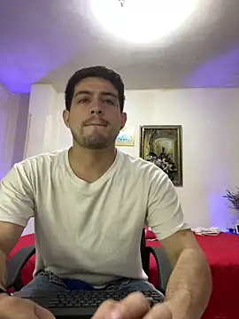 williamsmiiths16 online show from 4, 2, 2026